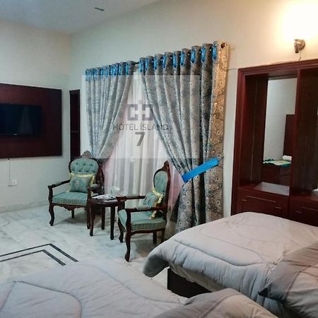 קראצ'י Hotel 7Island מראה חיצוני תמונה
