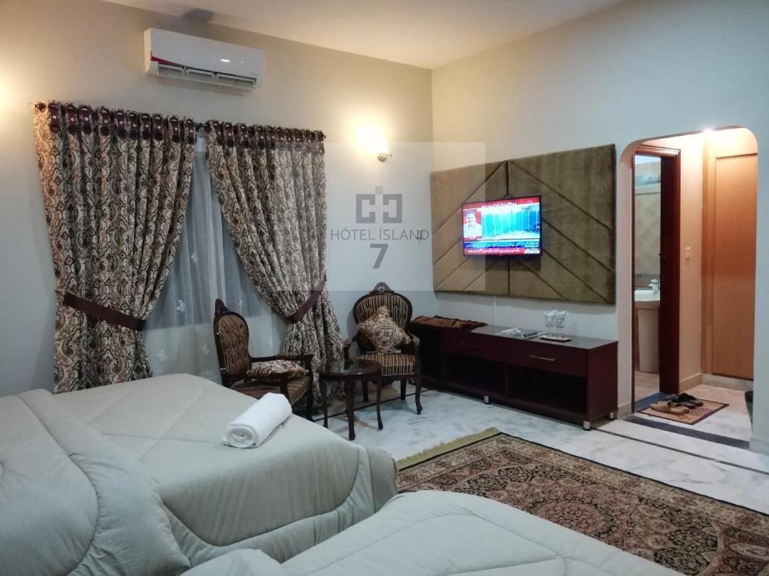 קראצ'י Hotel 7Island מראה חיצוני תמונה