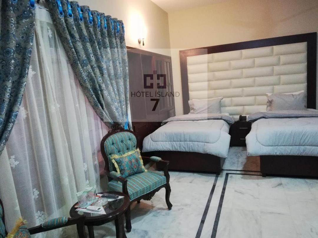 קראצ'י Hotel 7Island מראה חיצוני תמונה