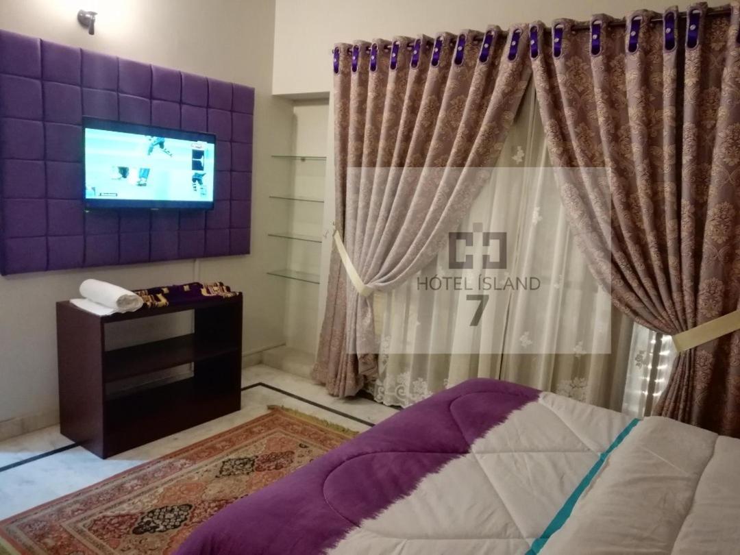 קראצ'י Hotel 7Island מראה חיצוני תמונה