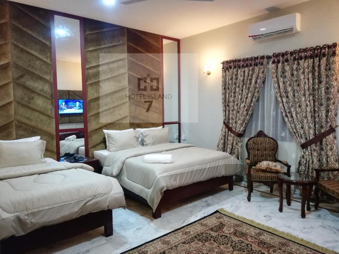 קראצ'י Hotel 7Island מראה חיצוני תמונה
