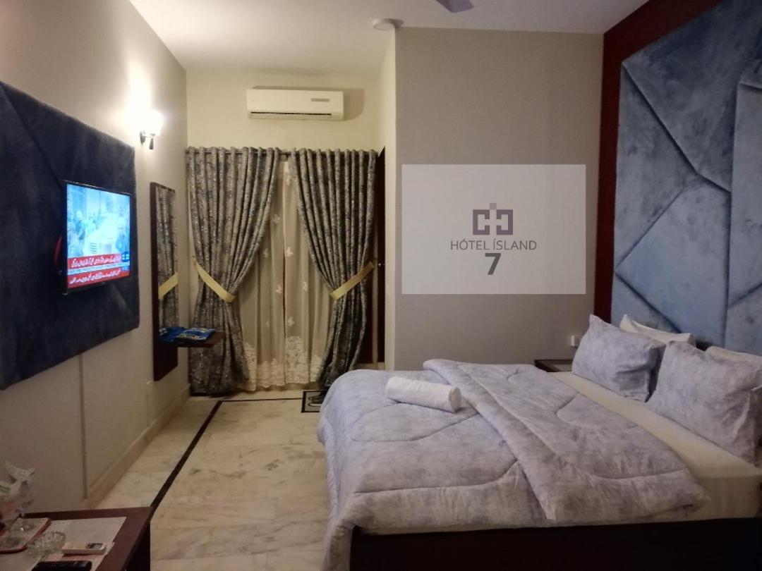 קראצ'י Hotel 7Island מראה חיצוני תמונה