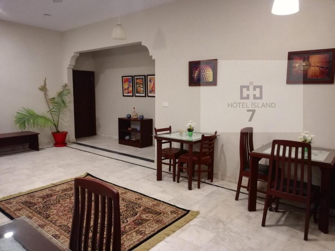קראצ'י Hotel 7Island מראה חיצוני תמונה