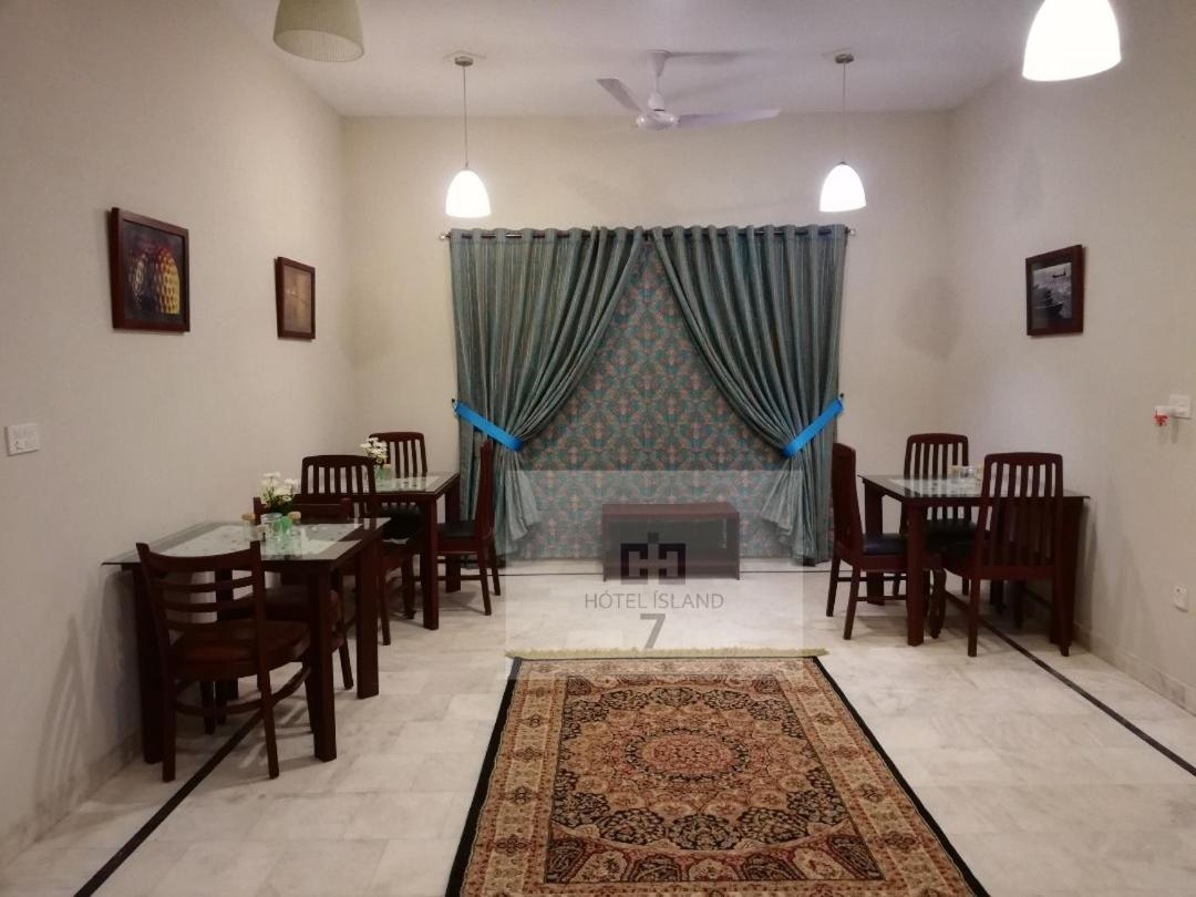 קראצ'י Hotel 7Island מראה חיצוני תמונה